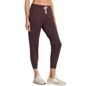 NWT Vuori Performance Jogger in Mahogany Heather size Medium